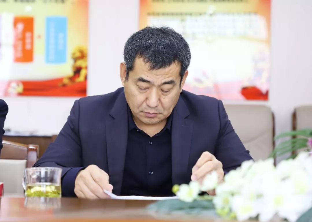 注入新鮮血液 筑牢戰(zhàn)斗堡壘 —長田實業(yè)黨支部召開納新大會 接收3名預(yù)備黨員