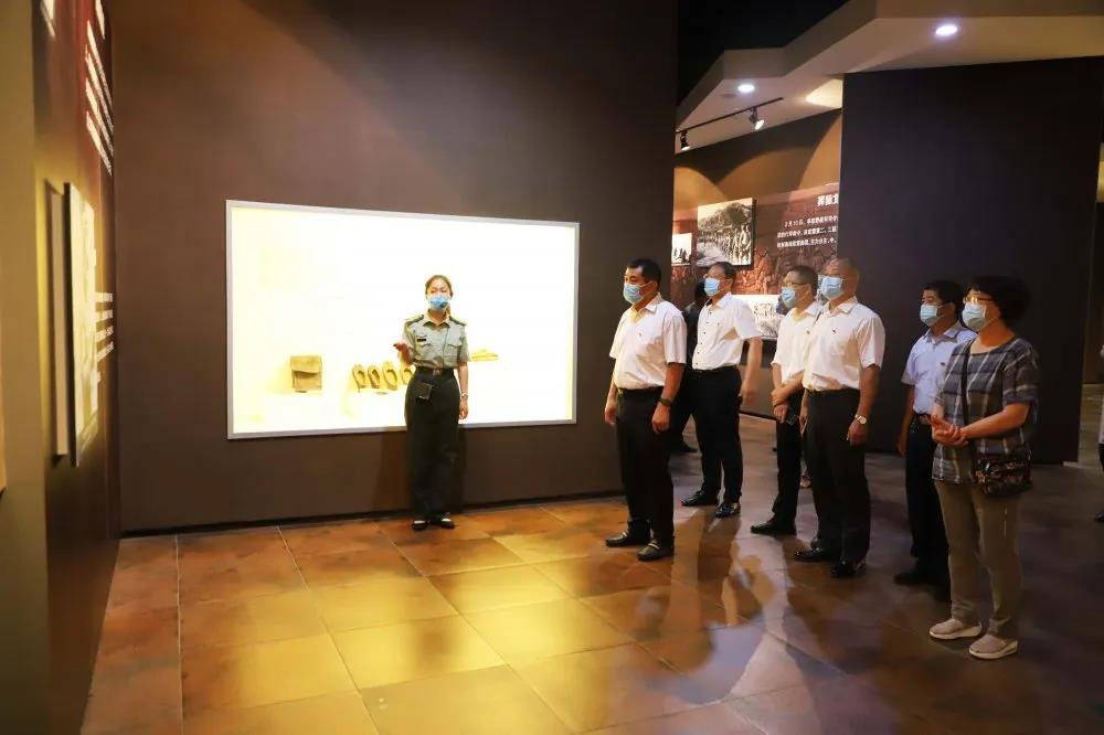 錘煉黨性踐初心 獻禮建黨99周年 —長田實業(yè)黨支部開展系列慶?；顒?/></p><p style=